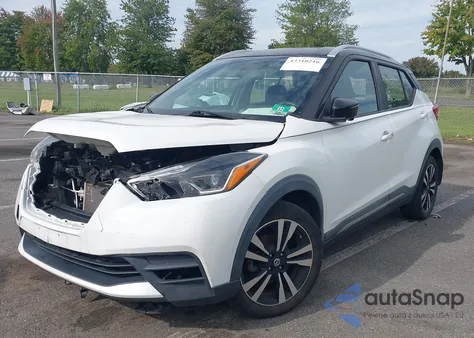 2018 Nissan Kicks Sr из США, поврежденный, VIN 3N1CP5CU3JL539269
